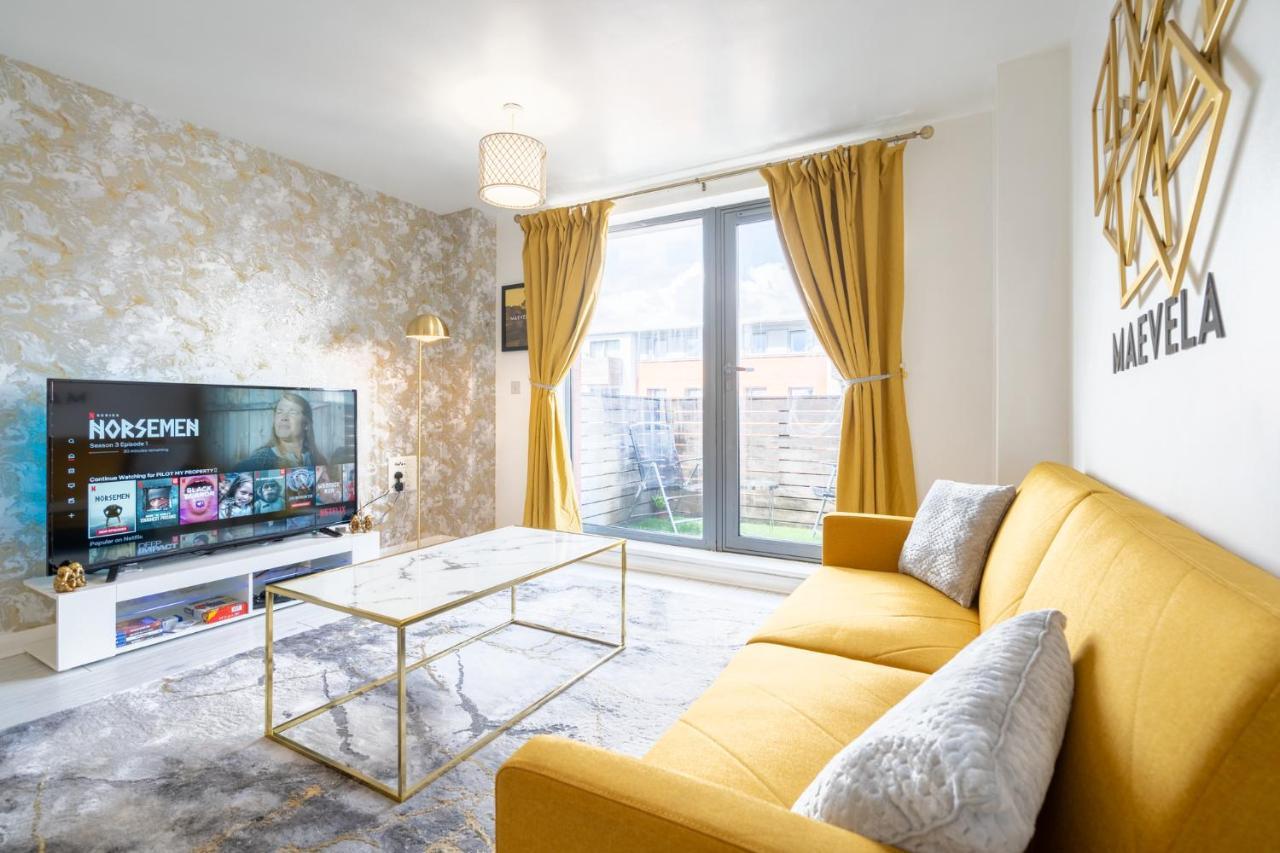Maevela Apartments - Ultra Lavish Luxury 2 Bed Apartment City Centre - With Balcony - Free Secure Parking - Ps4 & Smart Tv'S 버밍엄 외부 사진